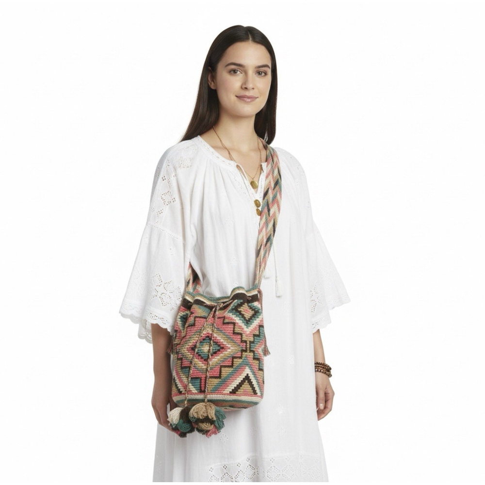 Wayuu Mochila Colombian Hand Woven Crochet Bucket Handbag/Crossbody